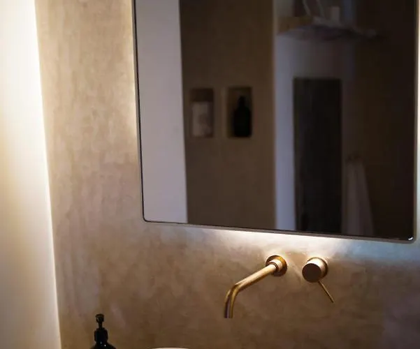 Lanime - Bed In Sogliano Cavour